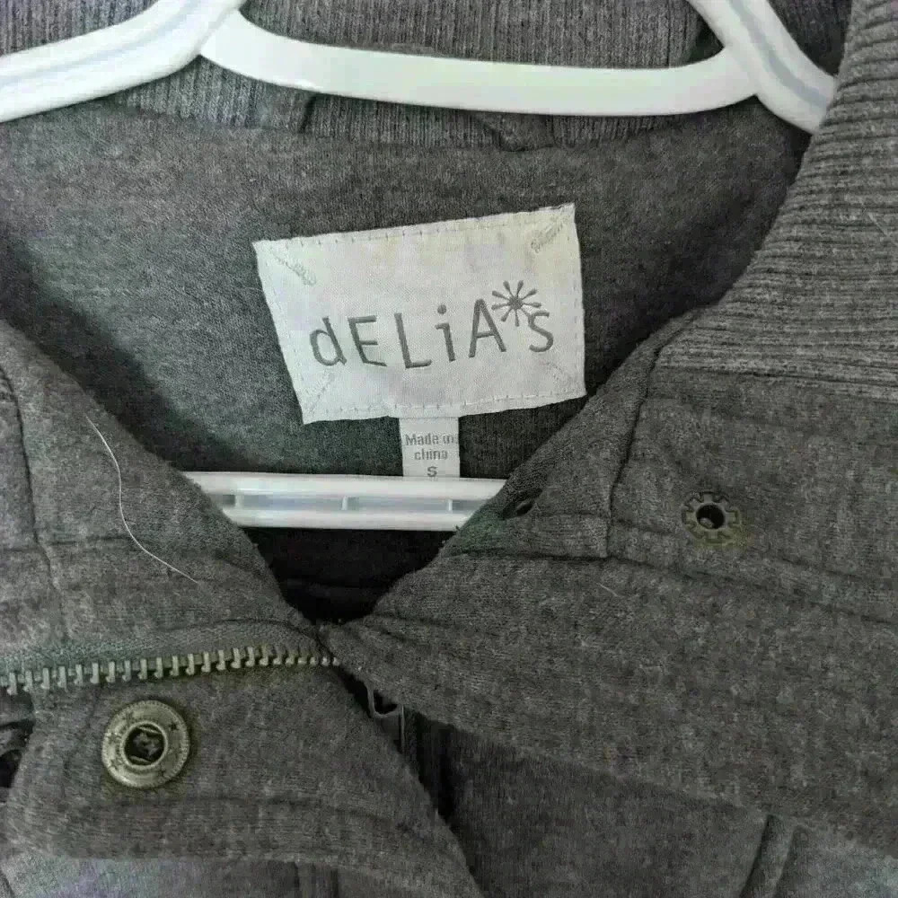 dELiA*s, zip up sweatshirt, jacket, Gray, Size Small - Picture 9 of 12